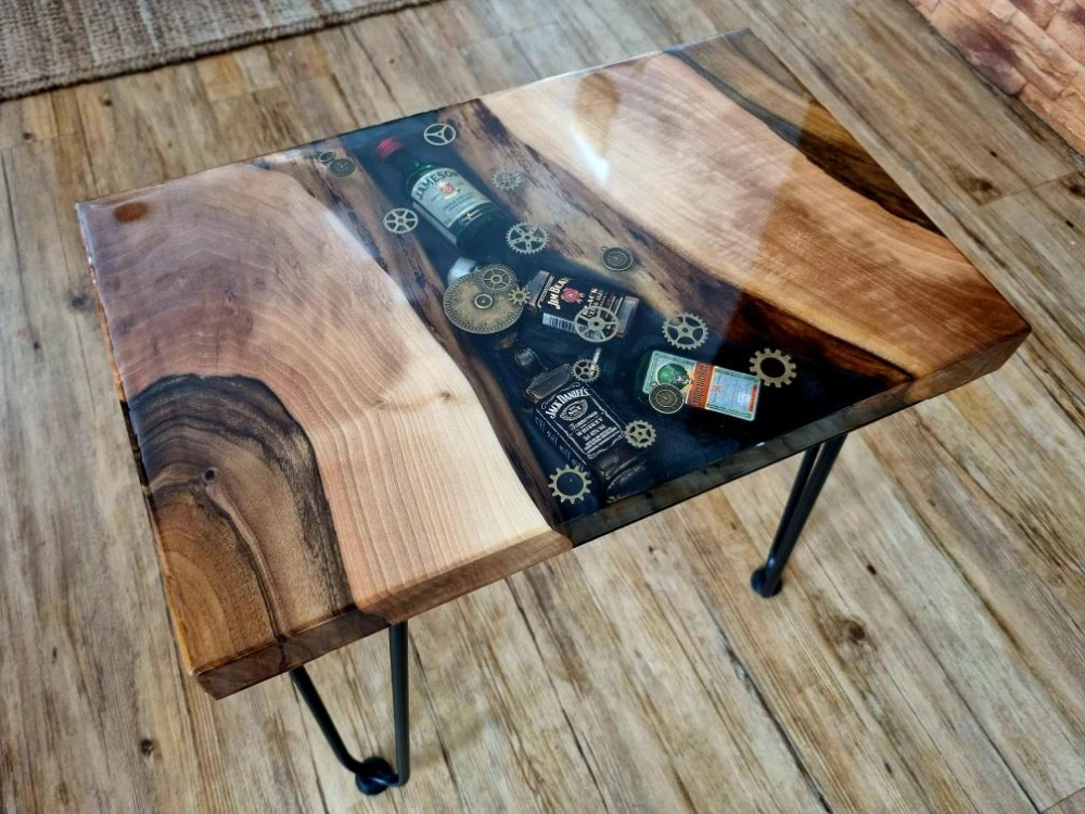 Stolek WHISKEY